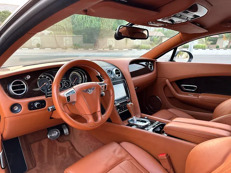 بنتلي كونتيننتال 2012